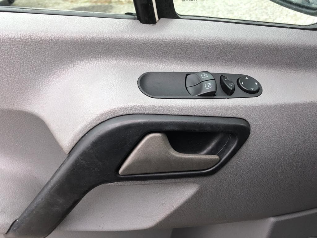 Pronto Socorro Volkswagen Crafter 35 2.5 TDI · Ano 2008 — image 24