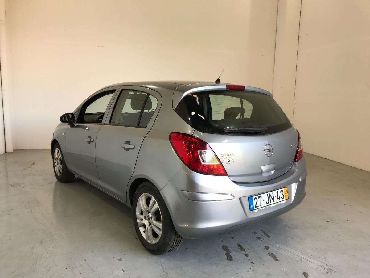 Opel Corsa 1.3 CDTI · Ano 2010 — imagen 6