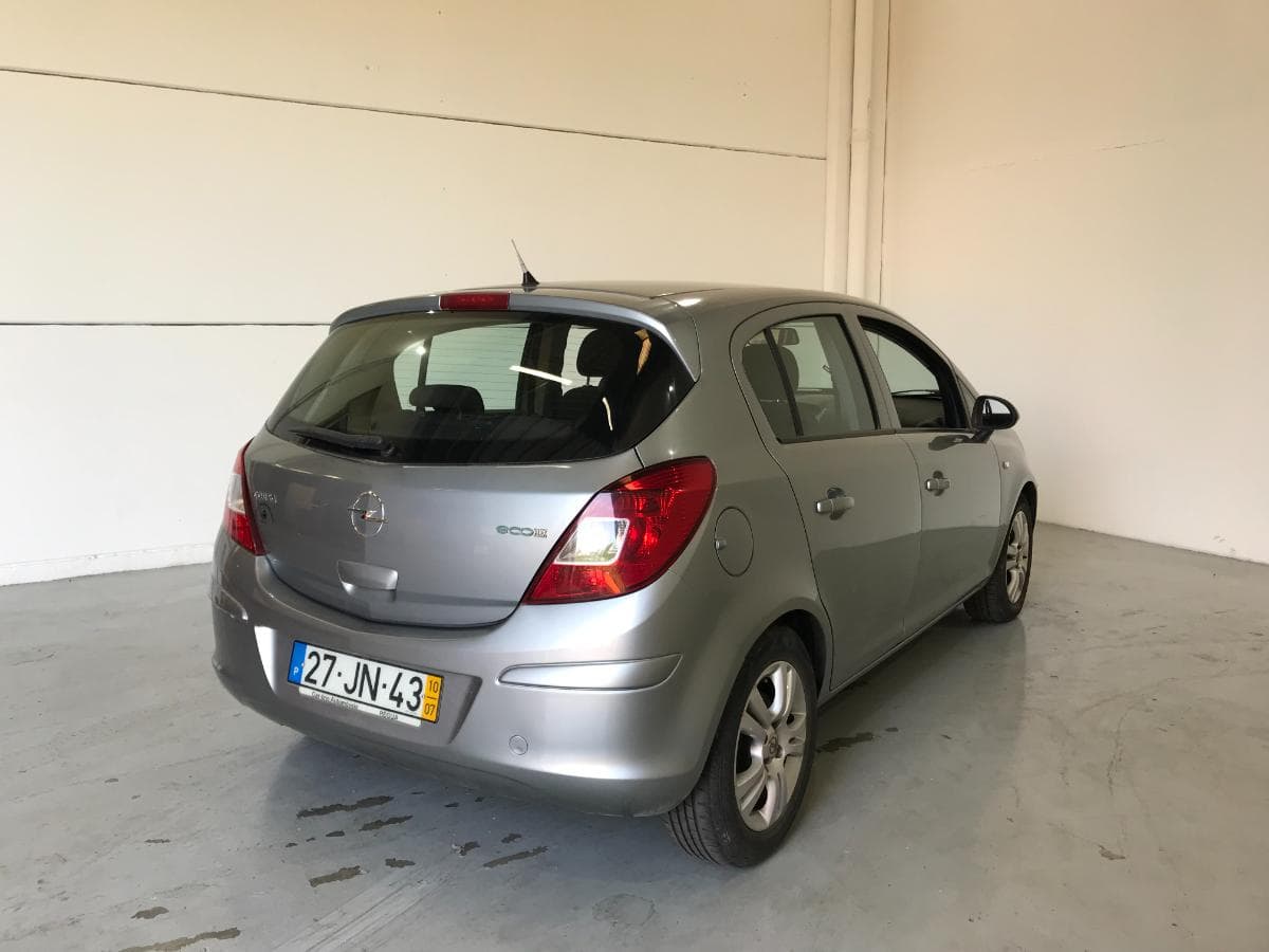 Opel Corsa 1.3 CDTI · Ano 2010 — imagen 10