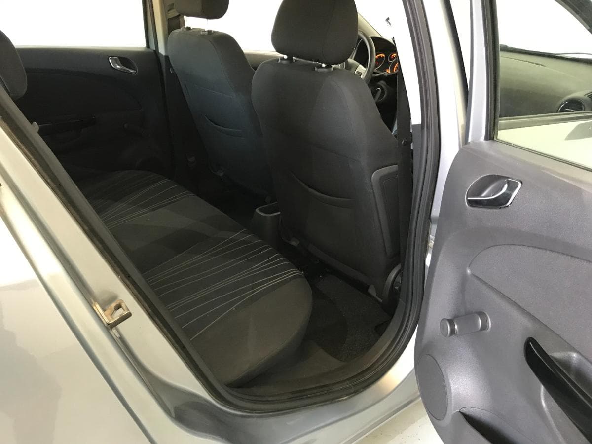 Opel Corsa 1.3 CDTI · Ano 2010 — imagen 24