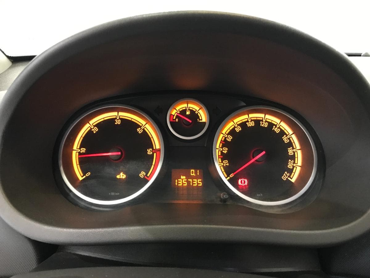 Opel Corsa 1.3 CDTI · Ano 2010 — imagen 36