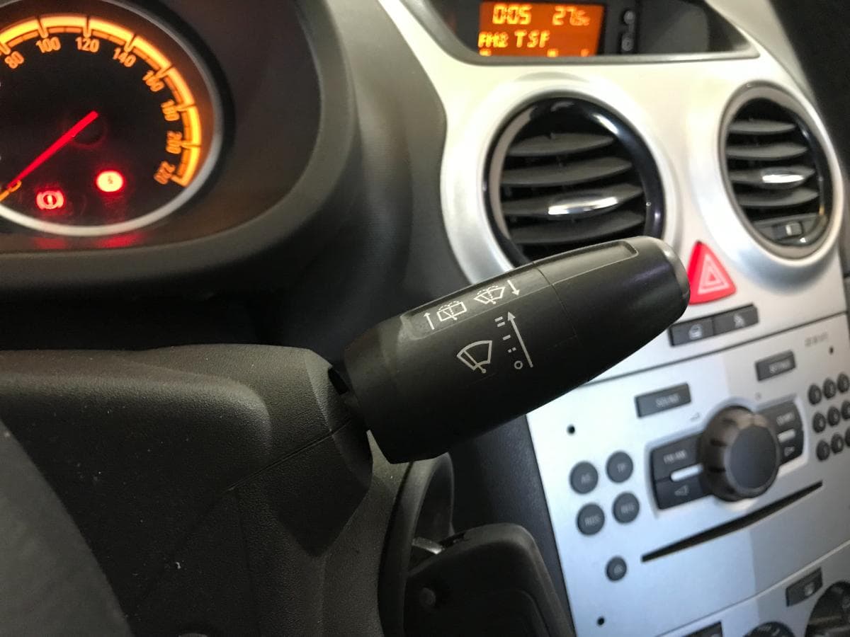 Opel Corsa 1.3 CDTI · Ano 2010 — imagen 43