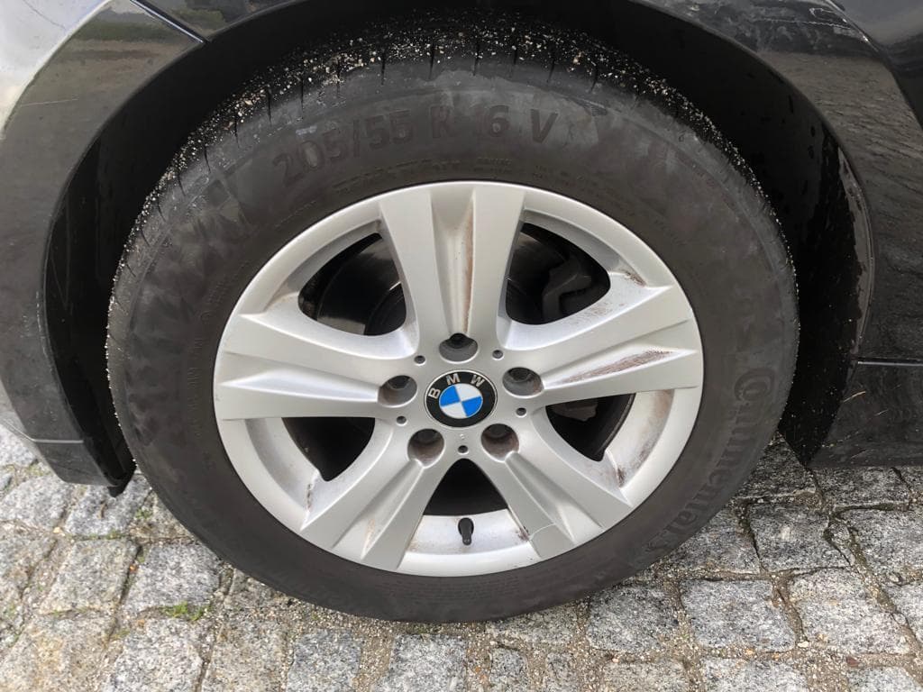BMW 118D · Ano 2010 — image 14