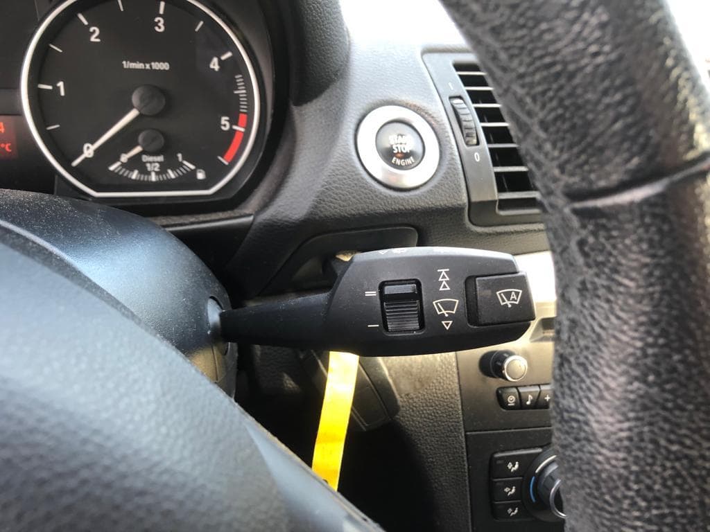 BMW 118D · Ano 2010 — image 22