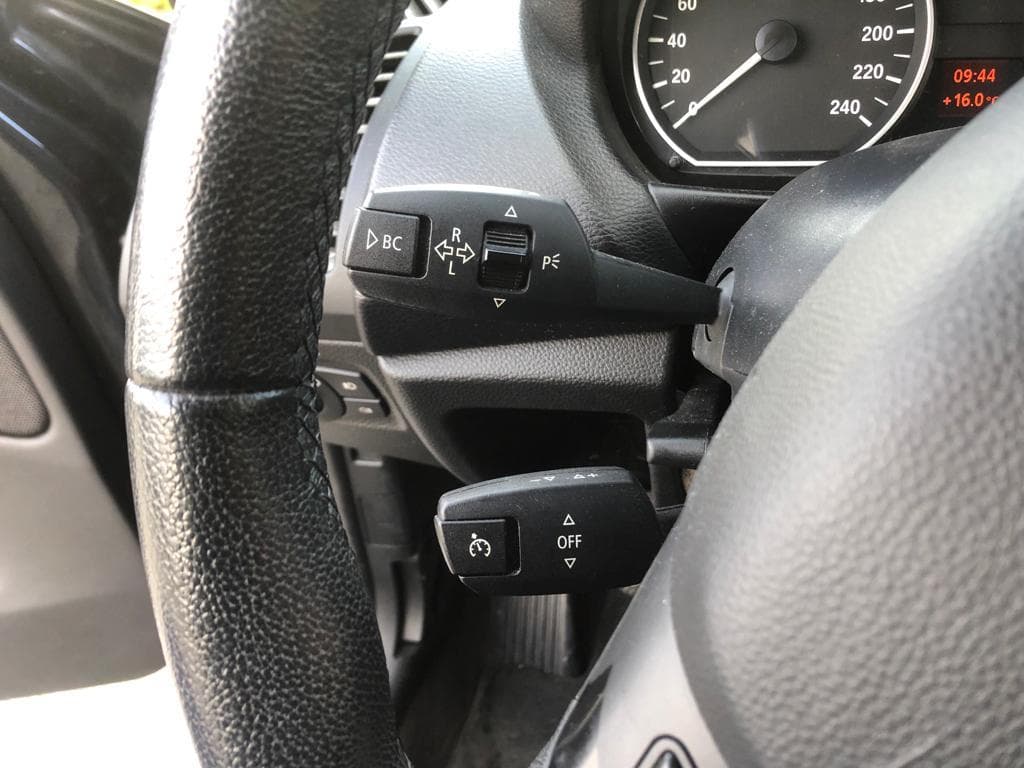 BMW 118D · Ano 2010 — image 36