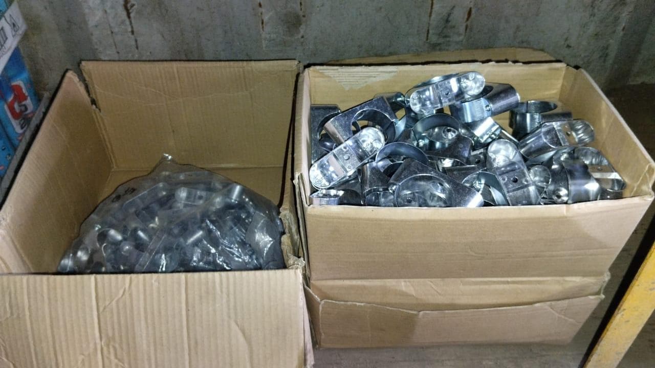 Diversos + Diversos + Grampos + Diversos + Diversos + Diversos + Electrodos + Diversos + Diversos + Diversos + Diversos + Diversos + Fitas + Diversos + Diversos + Máquinas Rebarbadora   + Diversos + Pregos 50×2.50mm + Diversos + Cintas + Cintas + Cintas + Cintas + Cintas + Mangueiras para maçarico  + Cintos de Segurança + Diversos + Diversos + Porcas + Porcas + Diversos + Pregos   + Parafusos + Material Hospitalar + Diversos + Cordas + Diversos + Material para Soldadura + Material para Instalacao electrica + Diversos + Spray Q20 + Braçadeiras + Rolos de rede   + Cerca de Segurança + Cabo flexível  + Abaraçadeiras + Materia para soldadura + Abraçadeiras + Diversos + Bombas de água   + Diversos + Compressor   + Contentor de 40P · — imagen 92
