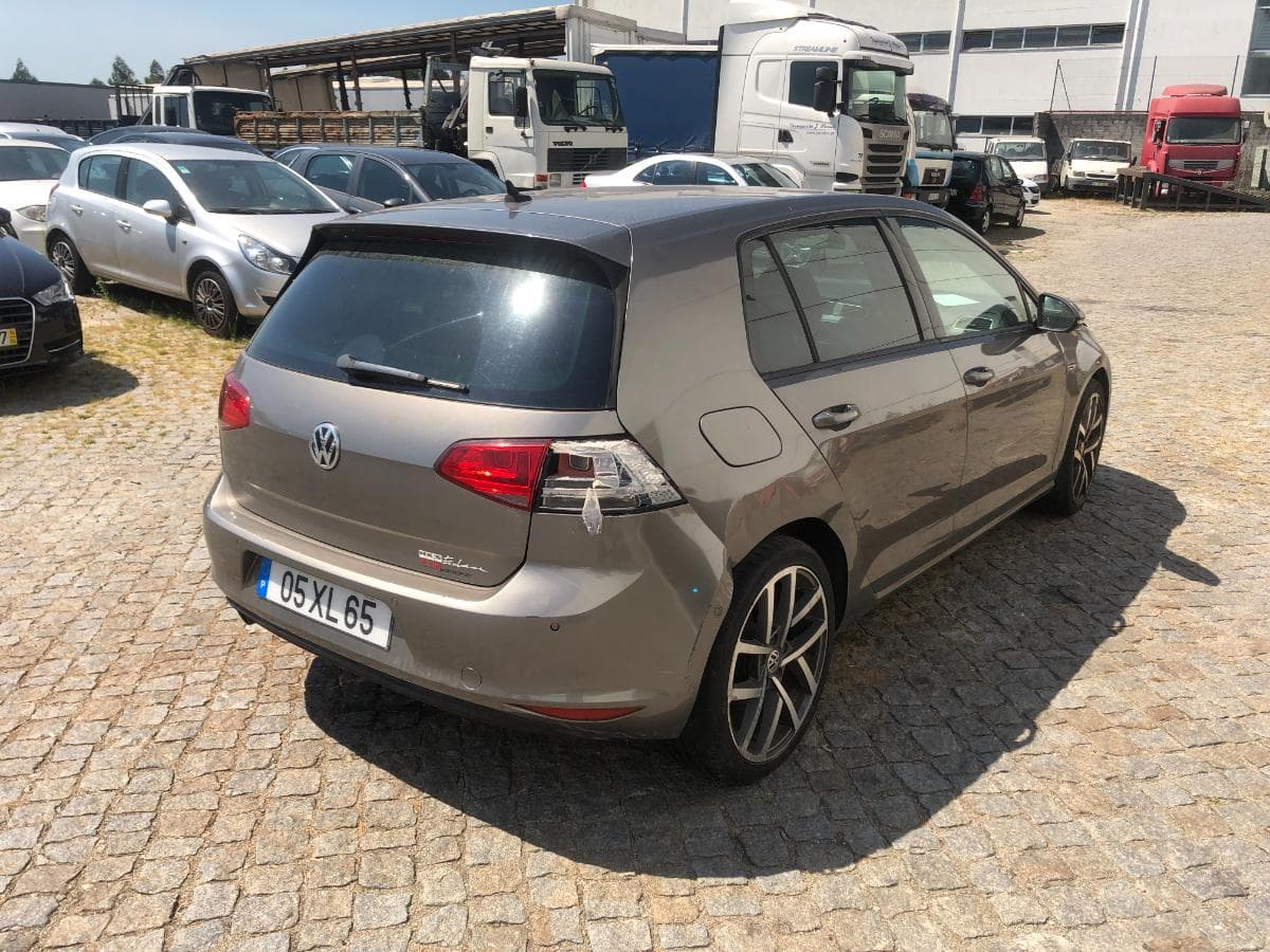 Volkswagen Golf 1.6 TDI · Ano 2014 — imagem 6