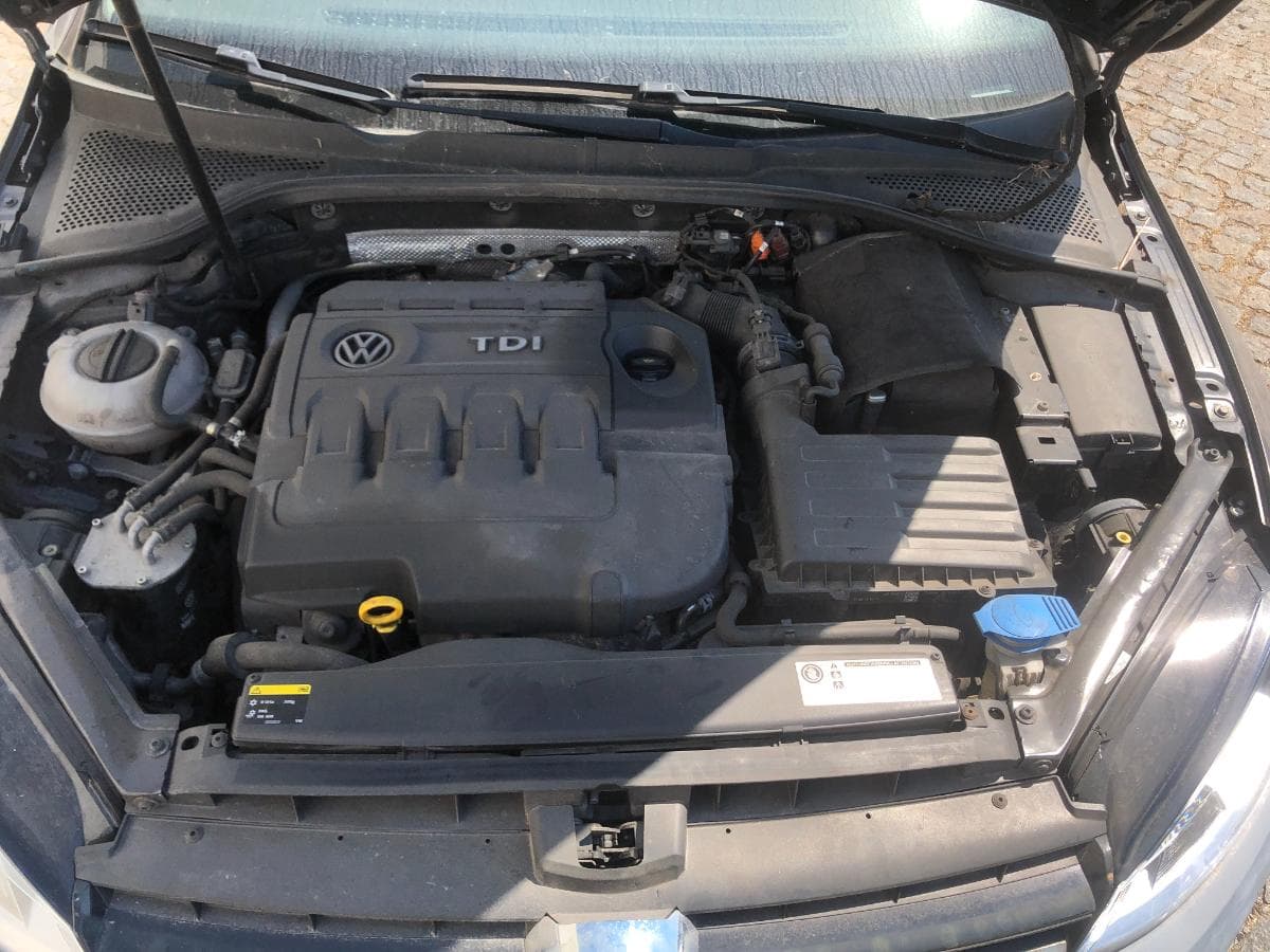 Volkswagen Golf 1.6 TDI · Ano 2014 — imagem 3