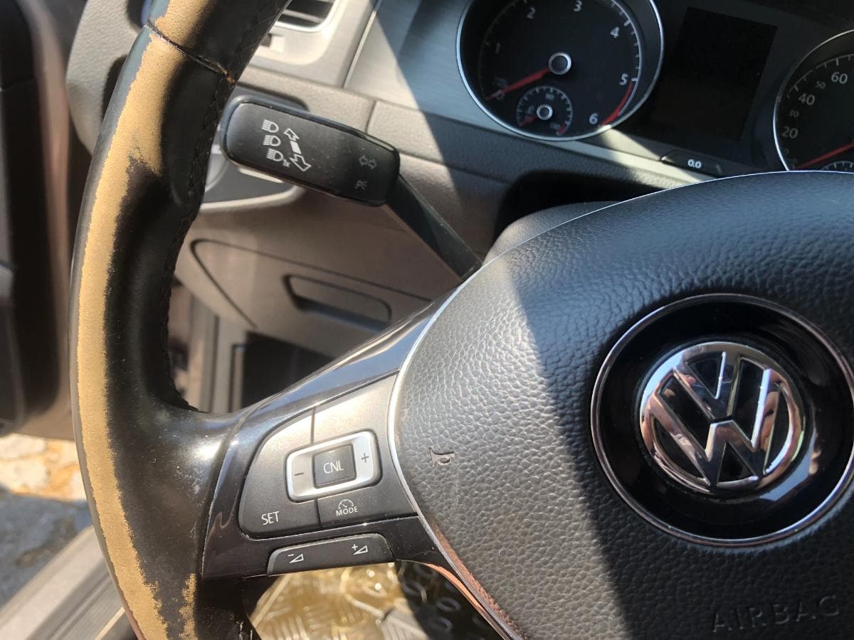 Volkswagen Golf 1.6 TDI · Ano 2014 — imagem 33