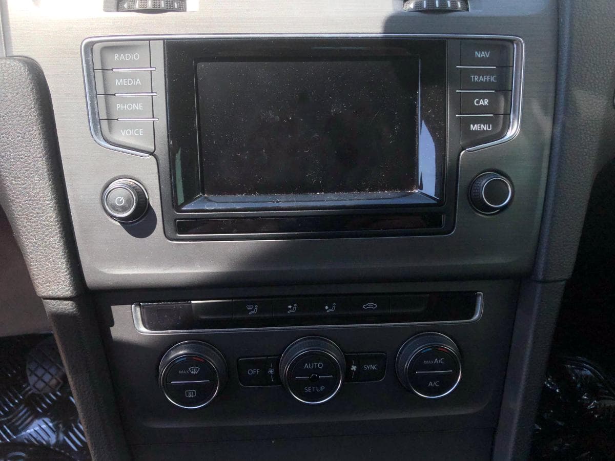 Volkswagen Golf 1.6 TDI · Ano 2014 — imagem 41