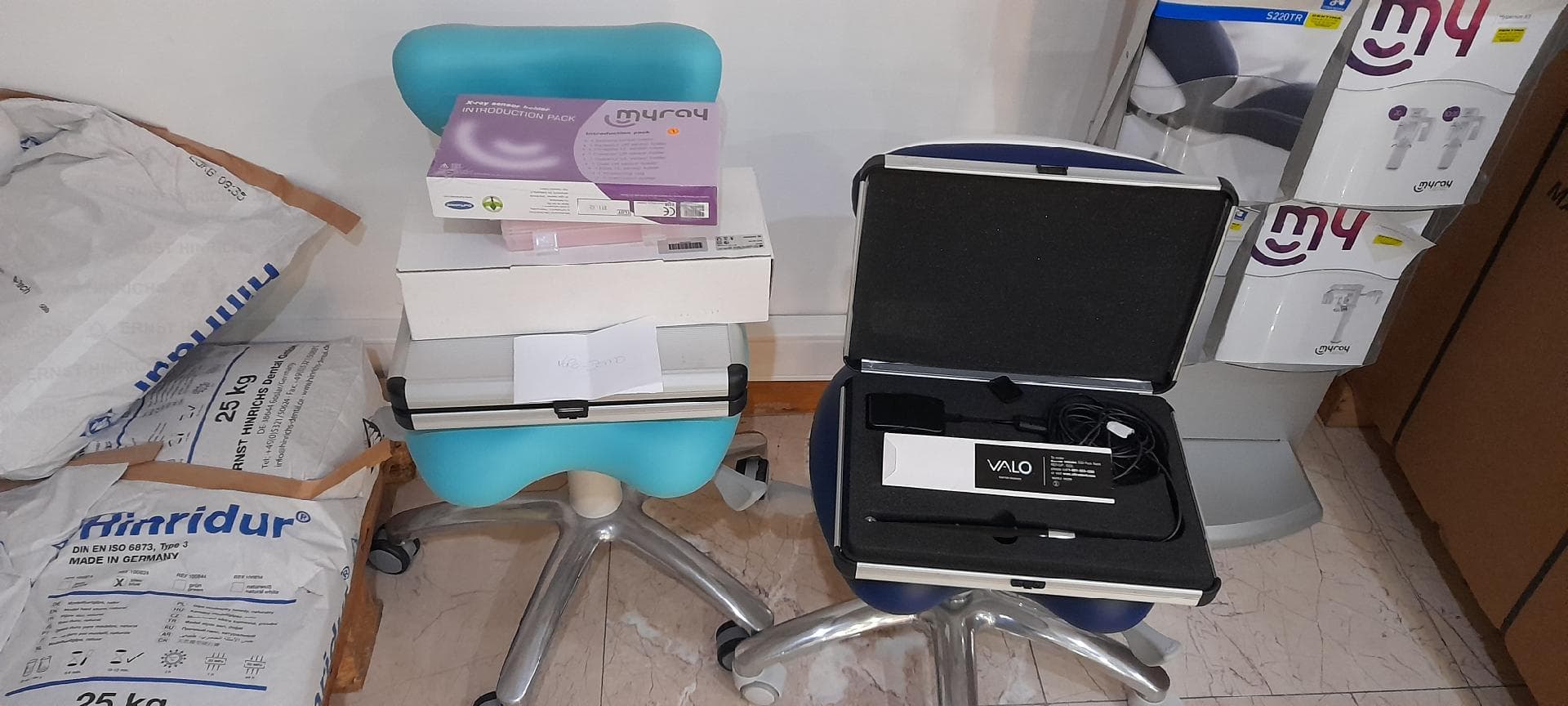 Cadeiras de dentista e fotopolinizadores — imagem 1