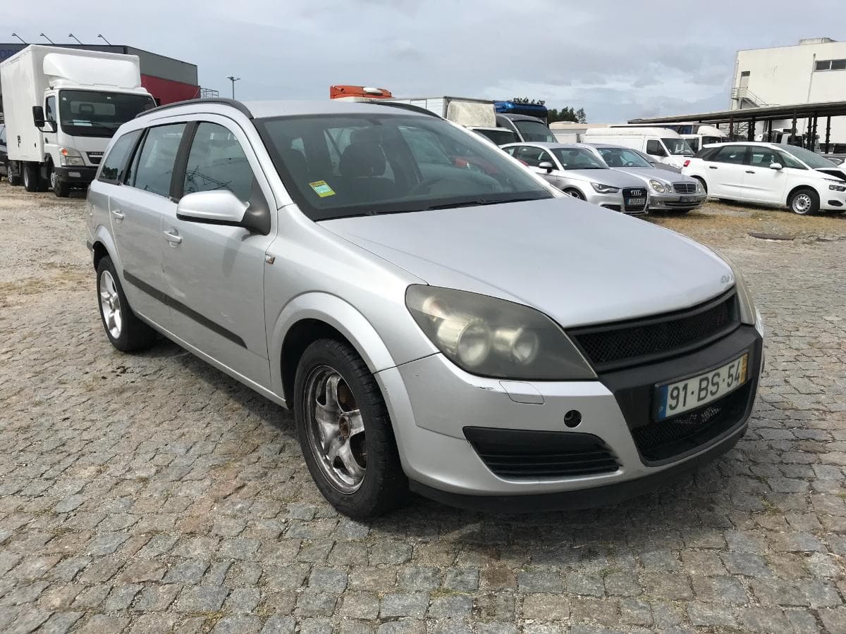 Opel Astra 1.3 CDTI · Ano 2006 — image 1