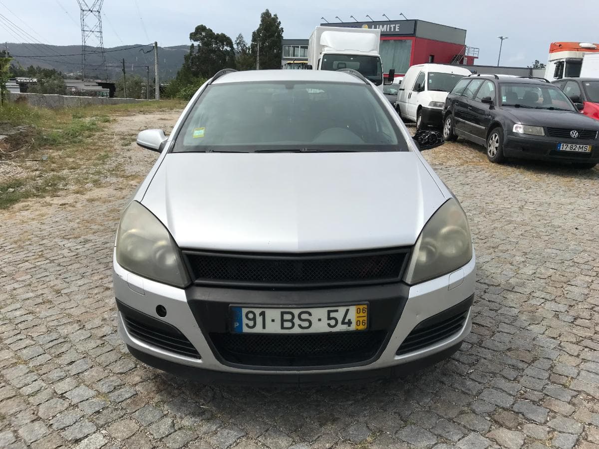 Opel Astra 1.3 CDTI · Ano 2006 — image 3