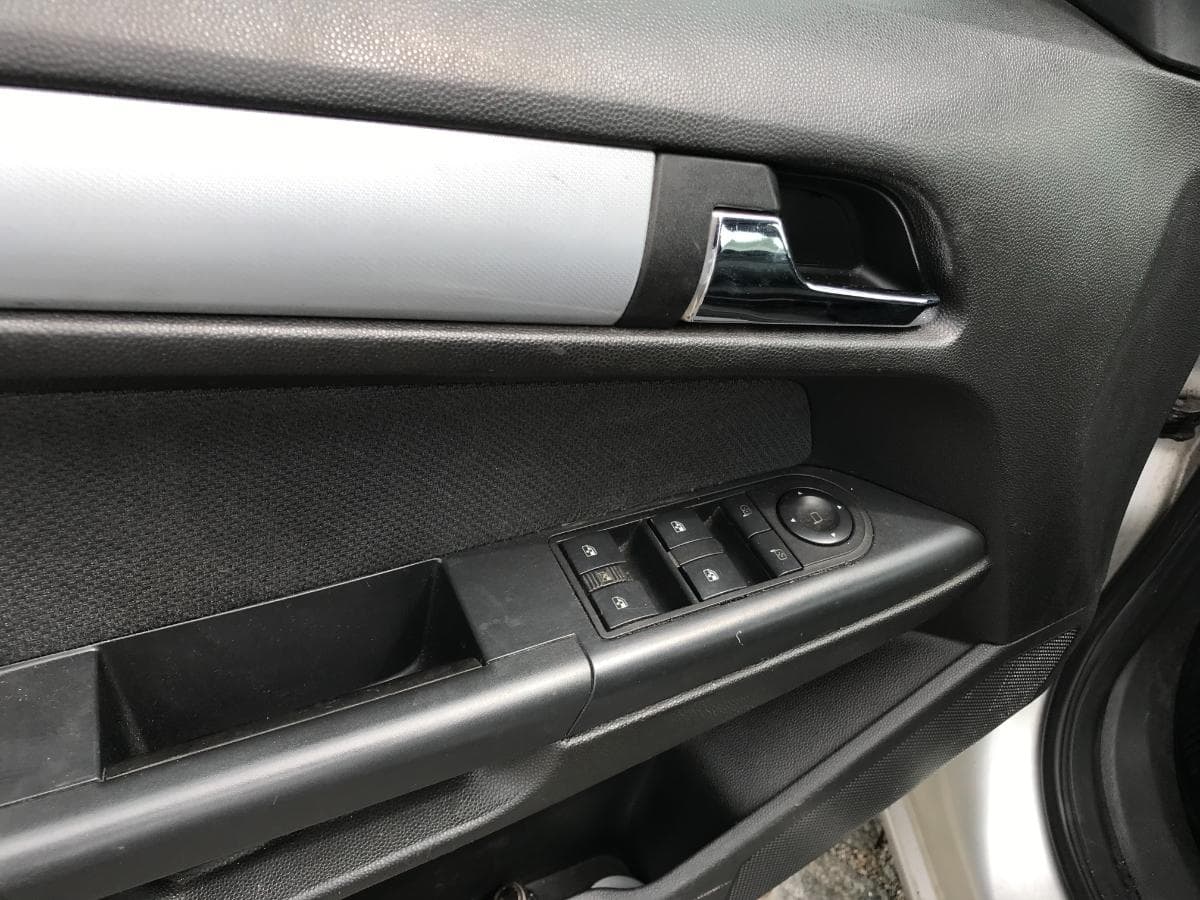 Opel Astra 1.3 CDTI · Ano 2006 — image 37
