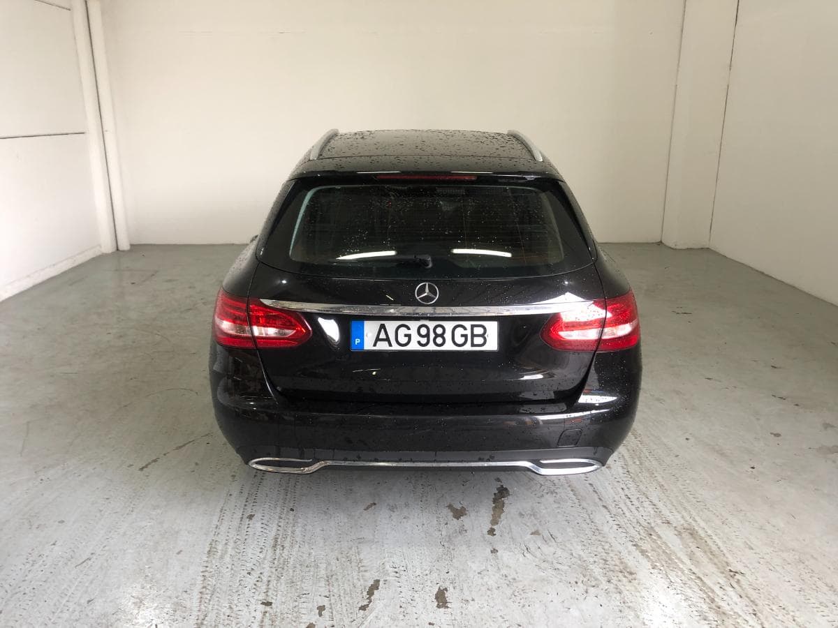 Mercedes-Benz C180D · Ano 2016 — imagen 5