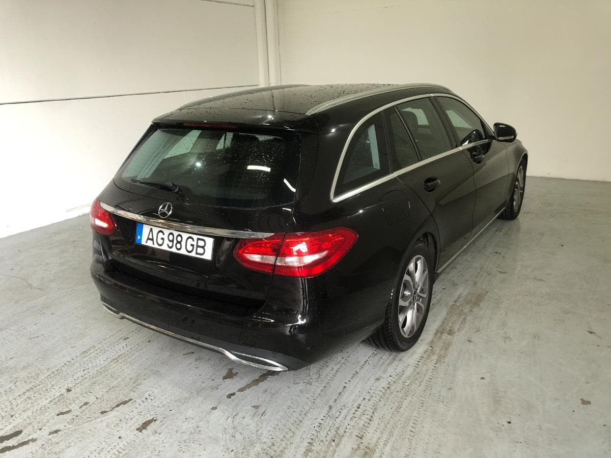 Mercedes-Benz C180D · Ano 2016 — imagen 11