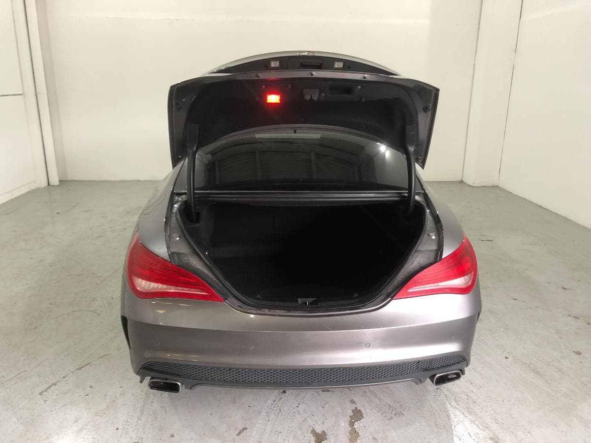 Mercedes-Benz CLA 220 D · Ano 2013 — imagem 8