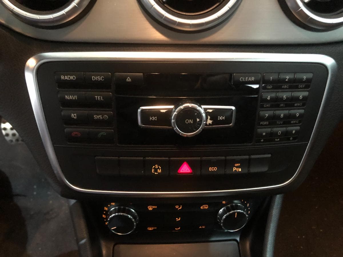 Mercedes-Benz CLA 220 D · Ano 2013 — imagem 36