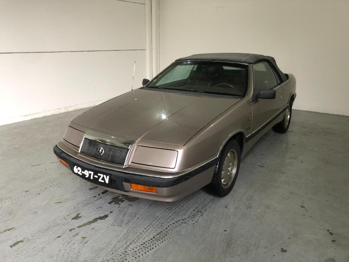 Chrysler Le Baron · Ano 1989 — imagen 1
