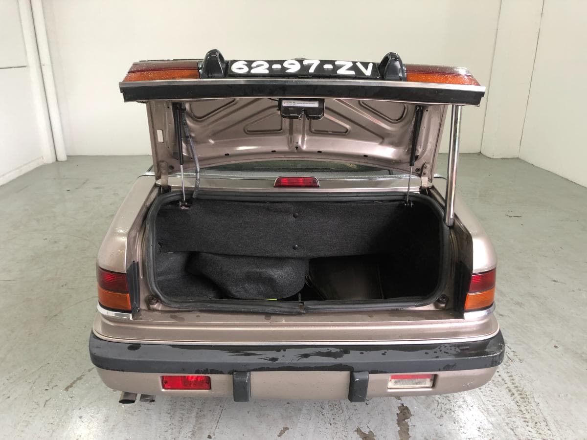 Chrysler Le Baron · Ano 1989 — imagen 9