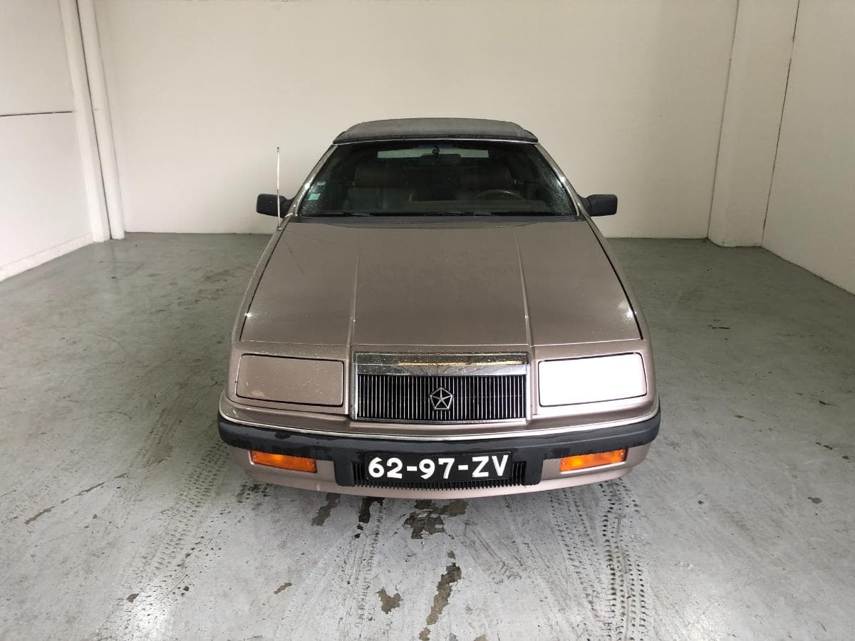 Chrysler Le Baron · Ano 1989 — imagen 3