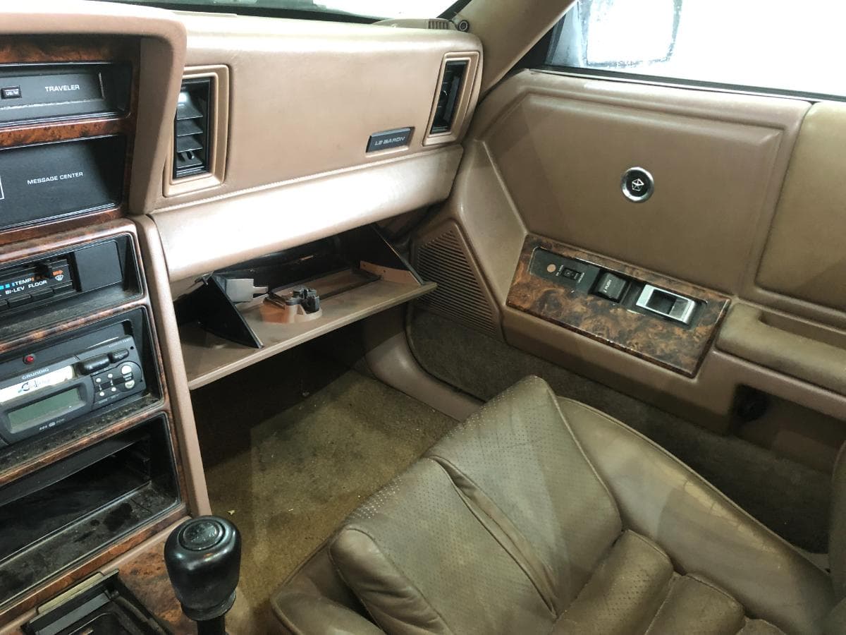 Chrysler Le Baron · Ano 1989 — imagen 24