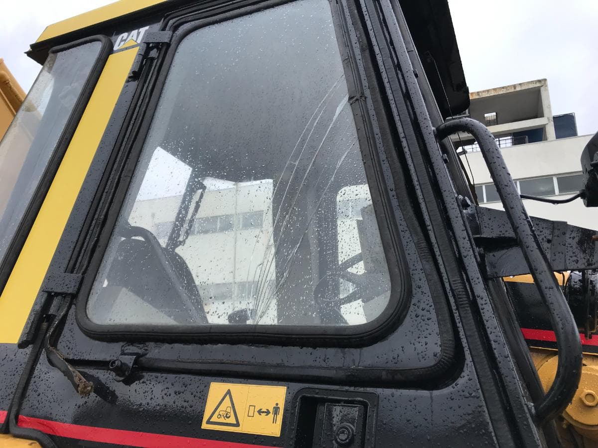 Retroescavadora CAT 438B — imagen 10