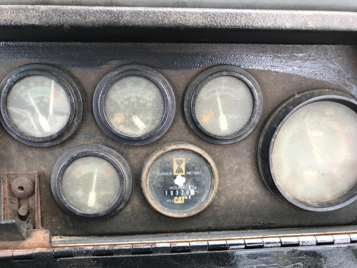 Retroescavadora CAT 438B — imagen 13