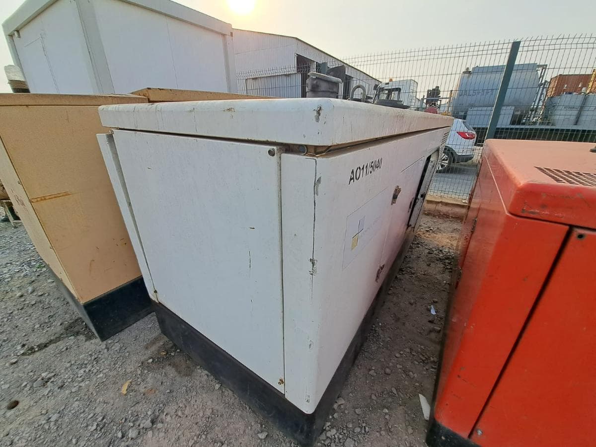 Grupo Eletrogéneo (100Kva) GENELEC GPW 100 · Viana — image 5
