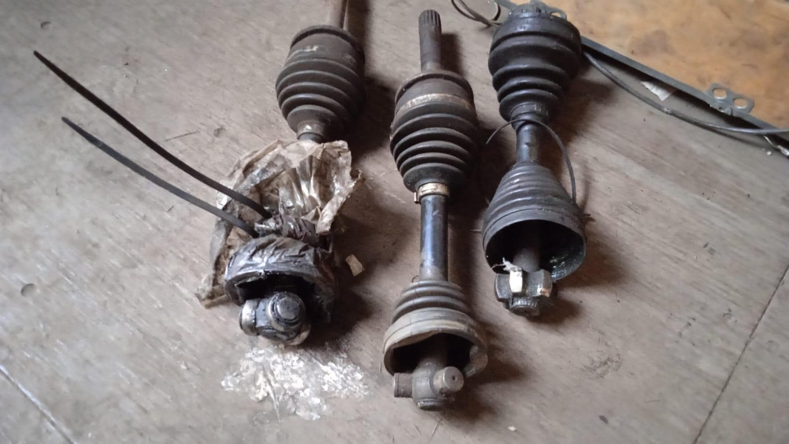 Diversos + Rebarbadeiras + Diversos + Diversos + Rebarbadeiras + Furadeira + Diversos + Braçadeiras + Torque Wreck + Radiadores + Diversos + Diversos + Diversos + Diversos + Diversos + Diversos + Diversos + Diversos + Contentor de 40P · — imagem 92