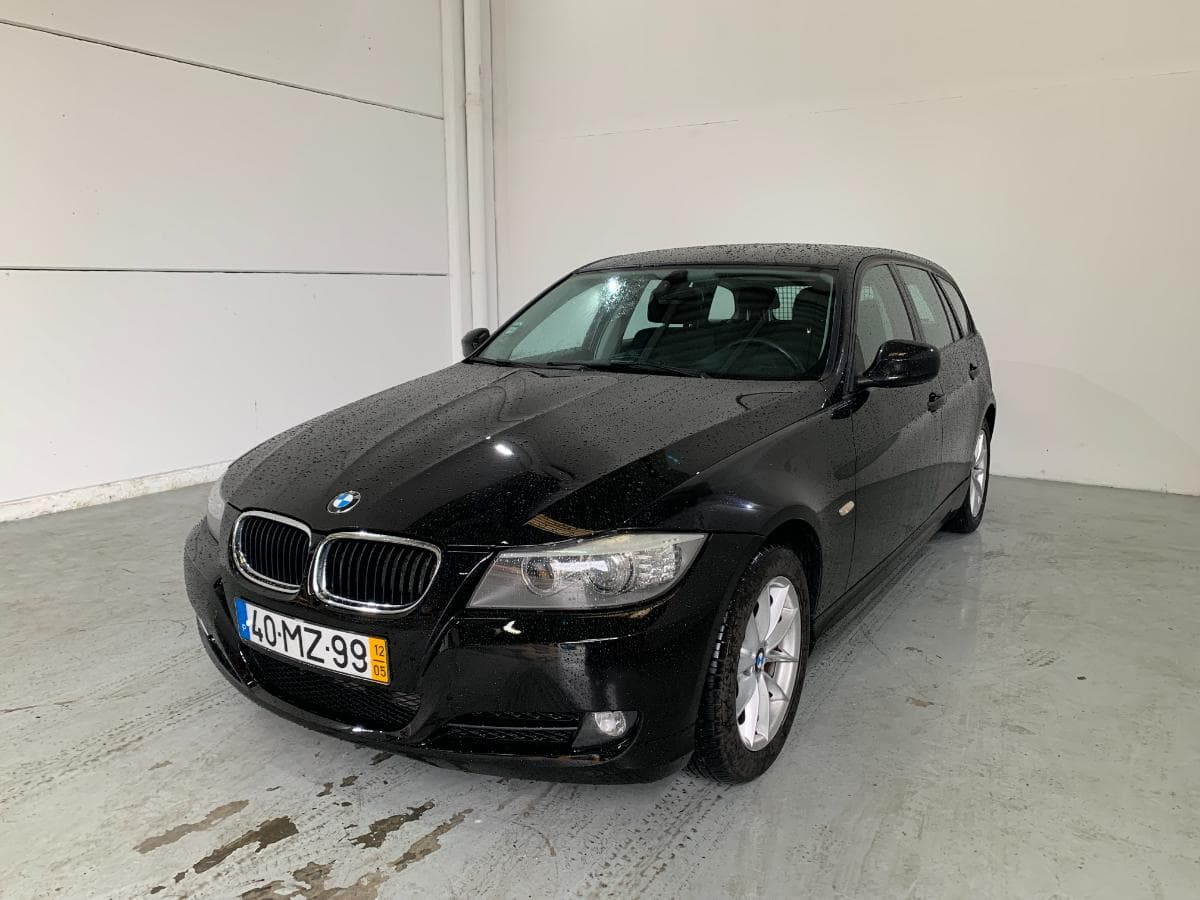 BMW 318D Touring · Ano 2012 — image 1