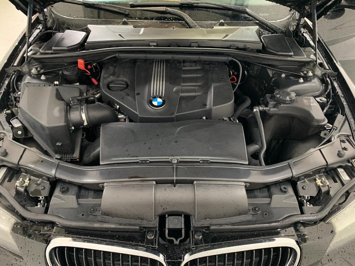 BMW 318D Touring · Ano 2012 — image 4