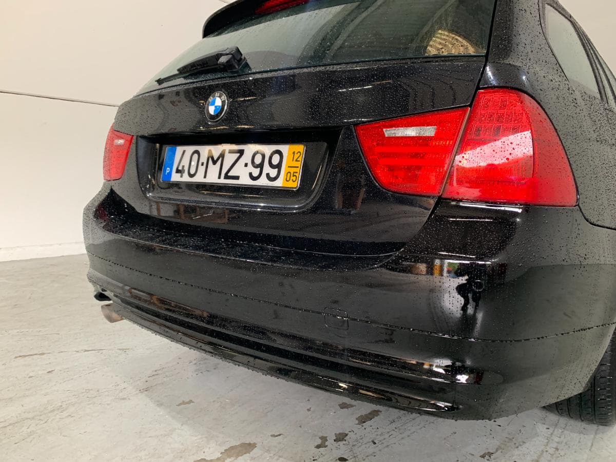 BMW 318D Touring · Ano 2012 — image 7