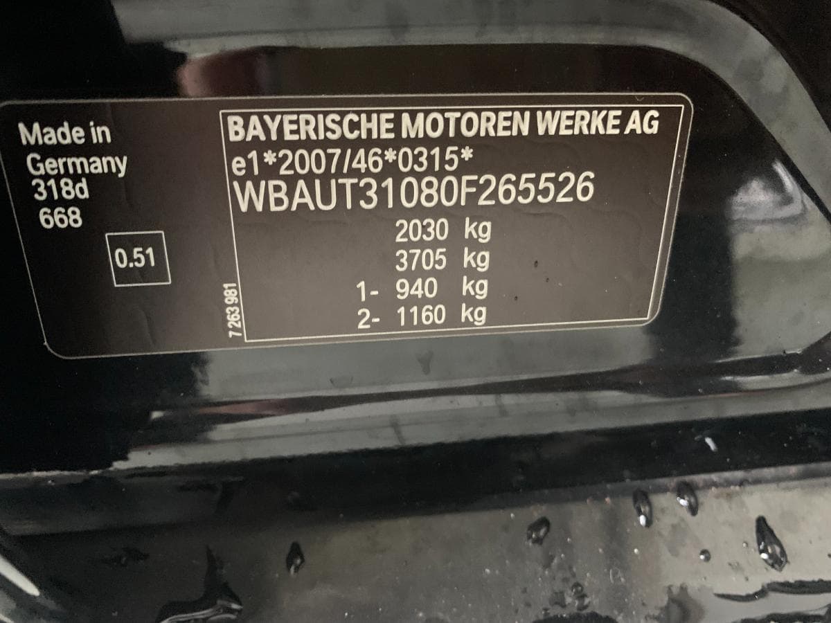 BMW 318D Touring · Ano 2012 — image 5