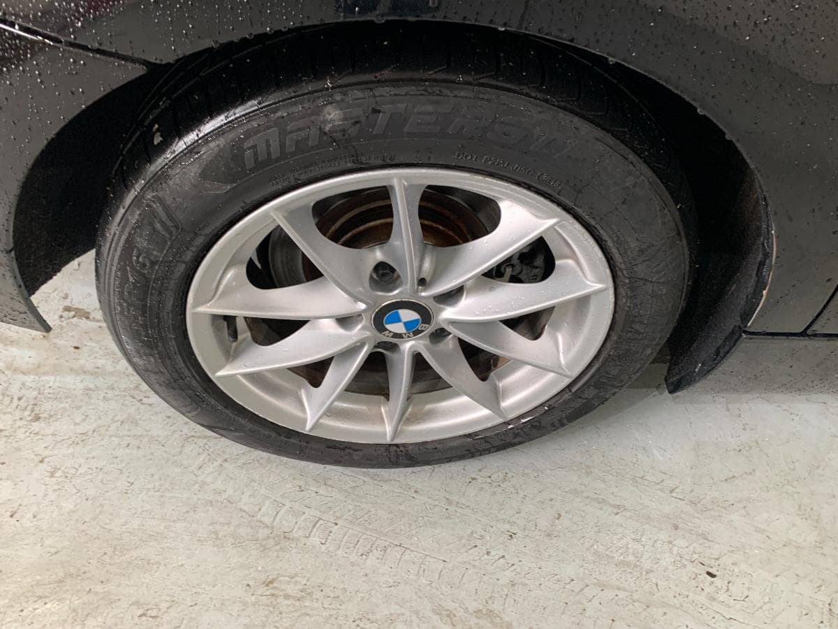 BMW 318D Touring · Ano 2012 — image 36