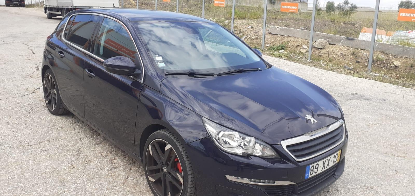 Peugeot 308 1.6 Blue HDI · Ano 2015 — imagen 3