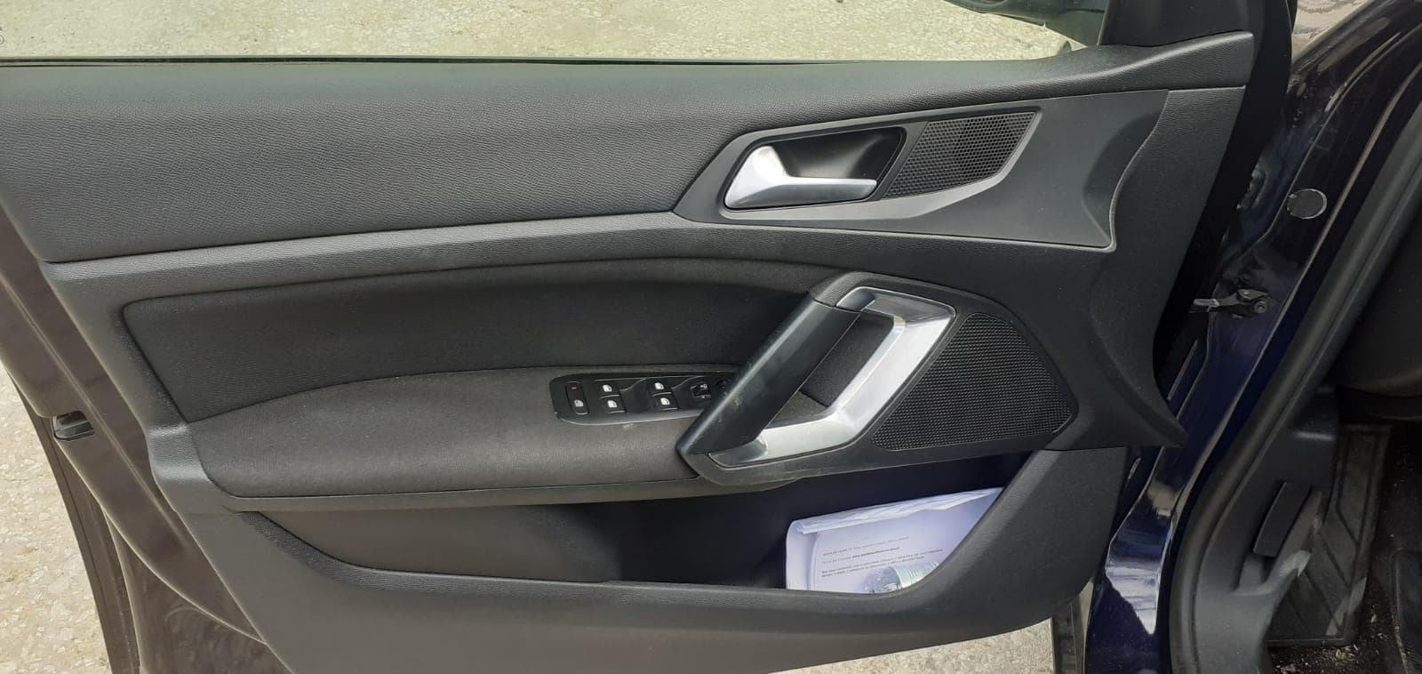 Peugeot 308 1.6 Blue HDI · Ano 2015 — imagen 10