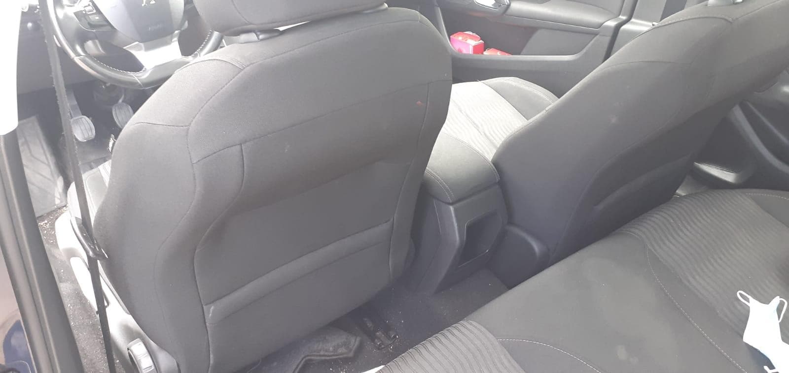 Peugeot 308 1.6 Blue HDI · Ano 2015 — imagen 14