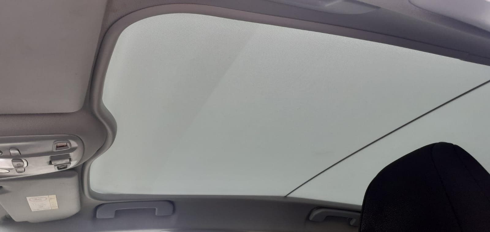 Peugeot 308 1.6 Blue HDI · Ano 2015 — imagen 18