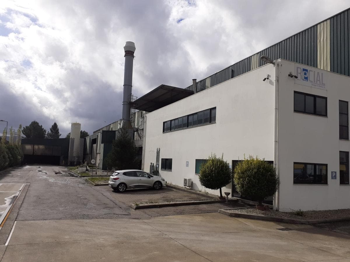 Estabelecimento Comercial · Transformação, reciclagem e refinação de alumínios e outros resíduos · Viana do Castelo — imagem 41