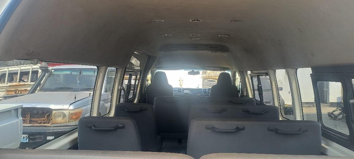 Toyota Hiace · — imagem 10