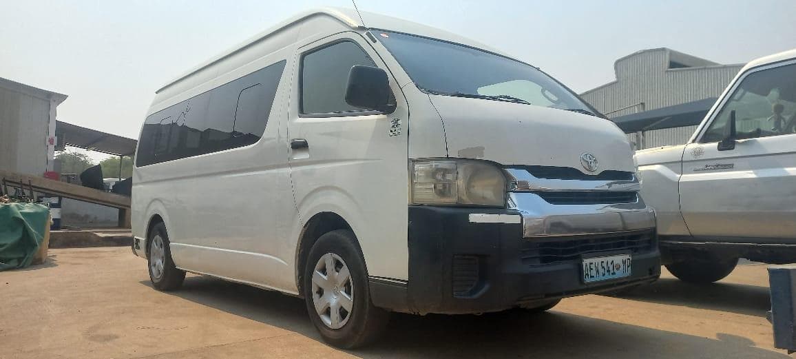Toyota Hiace · — imagem 4