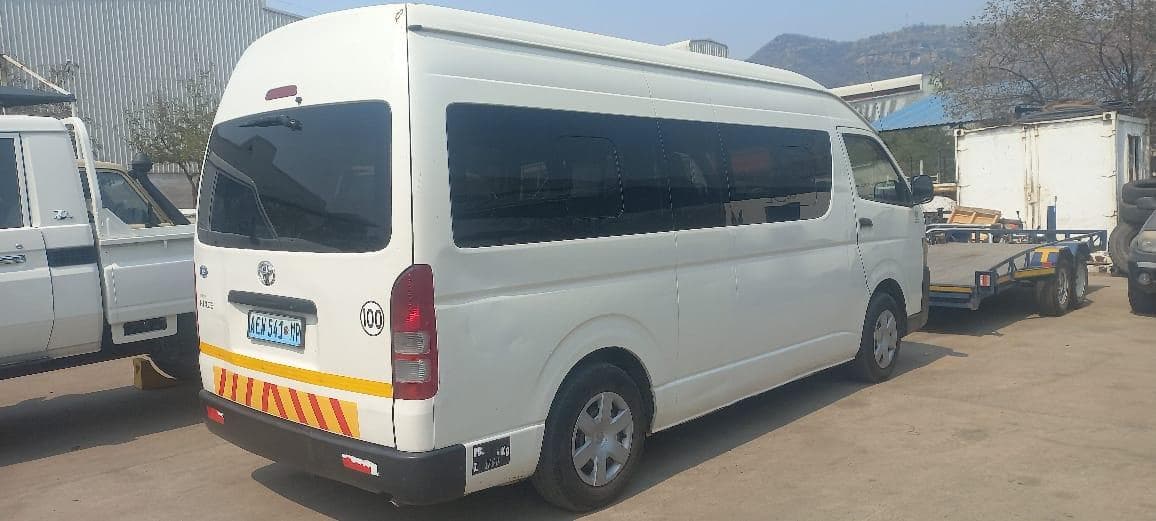 Toyota Hiace · — imagem 2