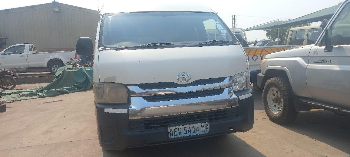 Toyota Hiace · — imagem 13
