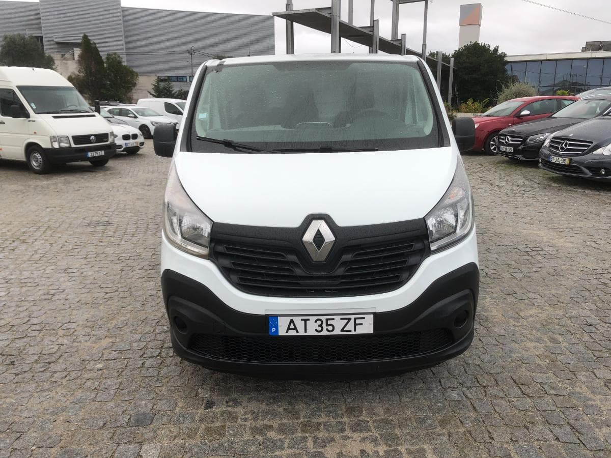 Renault Trafic · Ano 2017 — imagen 3