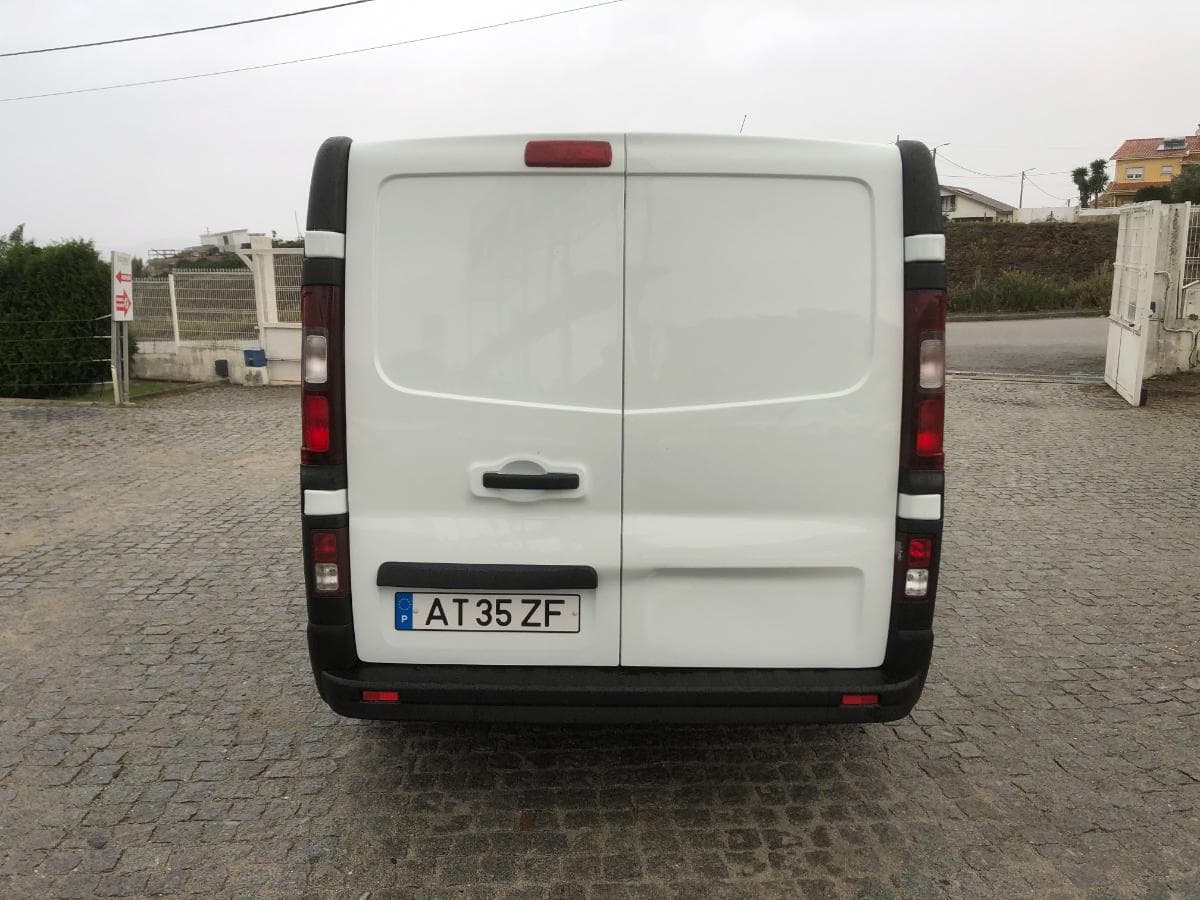 Renault Trafic · Ano 2017 — imagen 8