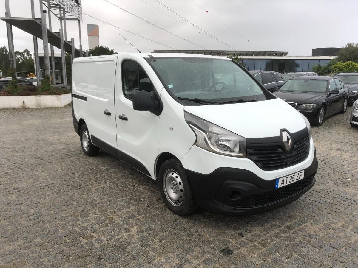 Renault Trafic · Ano 2017 — imagen 1
