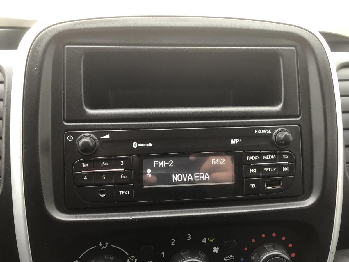 Renault Trafic · Ano 2017 — imagen 17