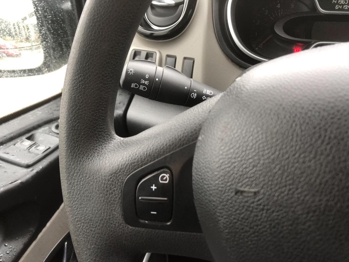 Renault Trafic · Ano 2017 — imagen 23