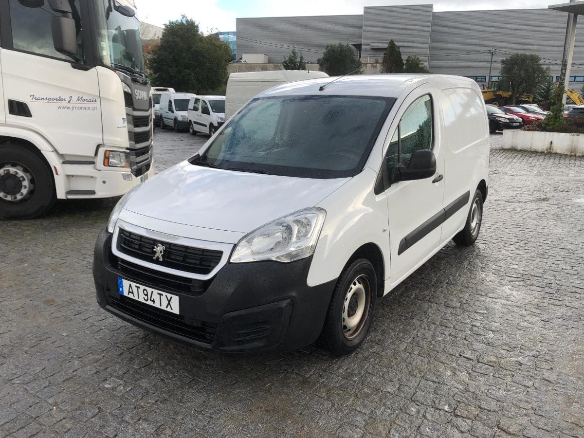Peugeot Partner · Ano 2016 — imagem 2